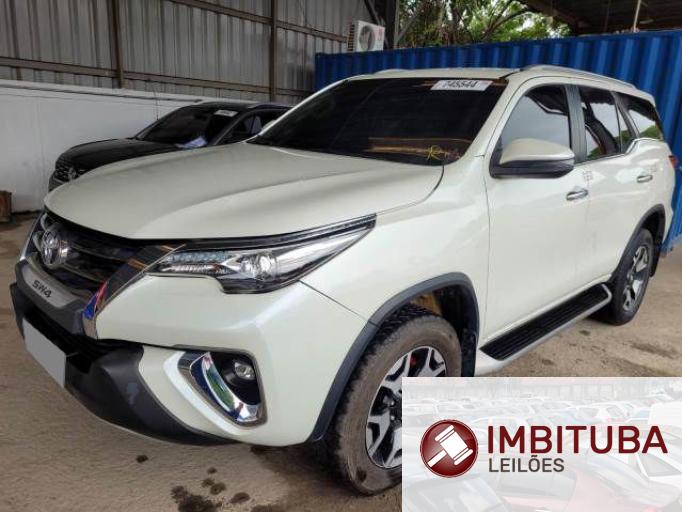 TOYOTA HILUX SW4 20/20