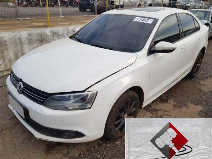 VOLKSWAGEN JETTA 13/13