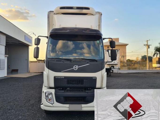 VOLVO VM 330 15/15