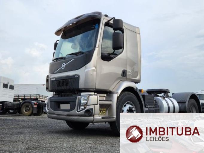 VOLVO VM 330 15/15