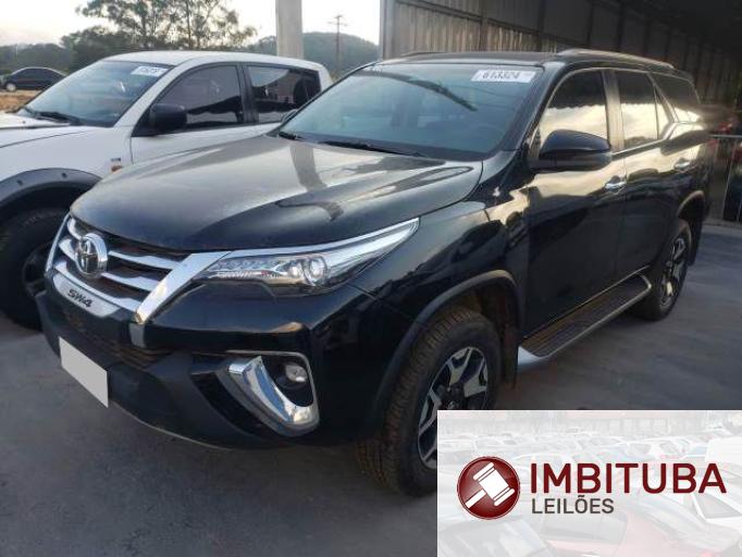 TOYOTA HILUX SW4 19/19