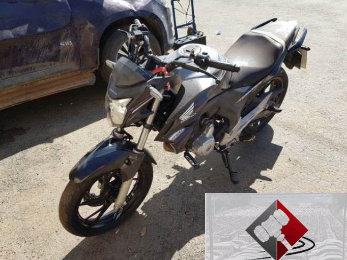 HONDA CB 250 F 20/20