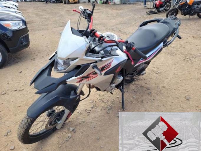 HONDA XRE 300 21/21