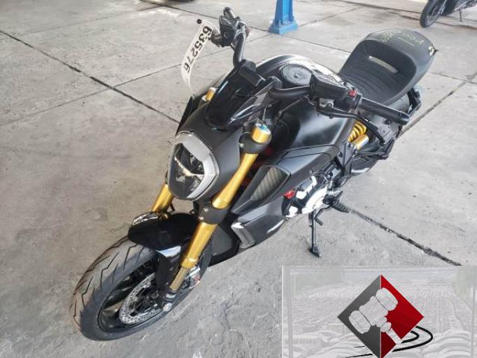 DUCATI DIAVEL 20/20