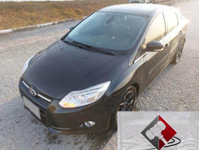 FORD FOCUS SEDAN 14/14